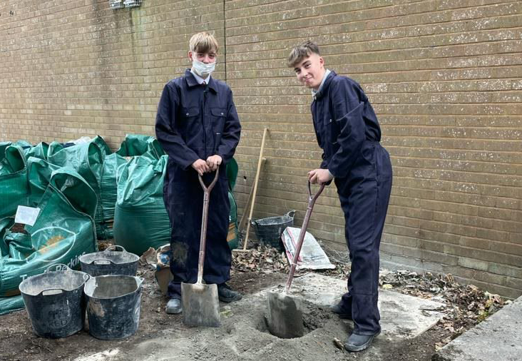 College partnership helps school pupils build foundations for constructive career